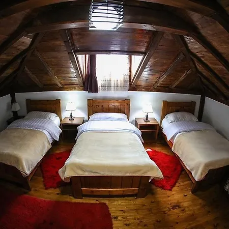 Szálloda Bujtina E Bardhe Korça