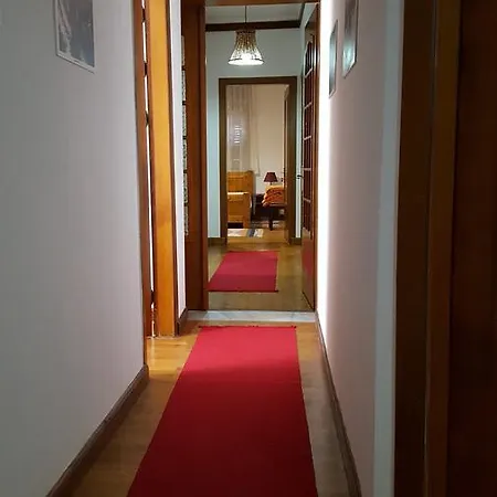 Hotel Bujtina E Bardhe 3*