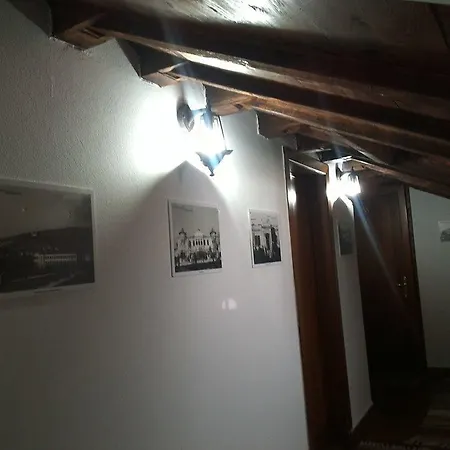 Hotel Bujtina E Bardhe 3*