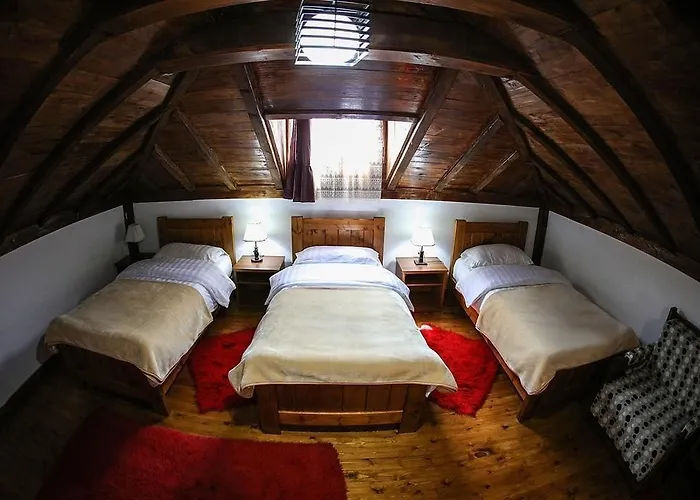 Hotel Bujtina E Bardhe Korce