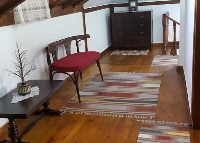 Bujtina E Bardhe 3* Korce