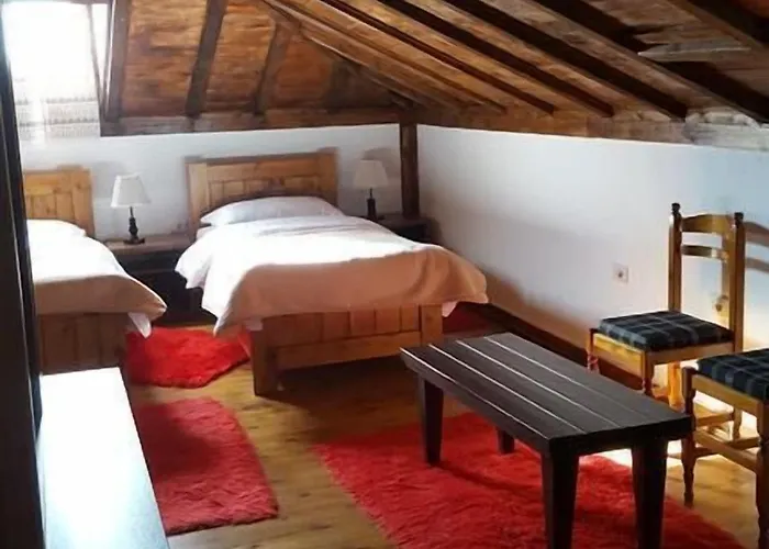 Hotel Bujtina E Bardhe