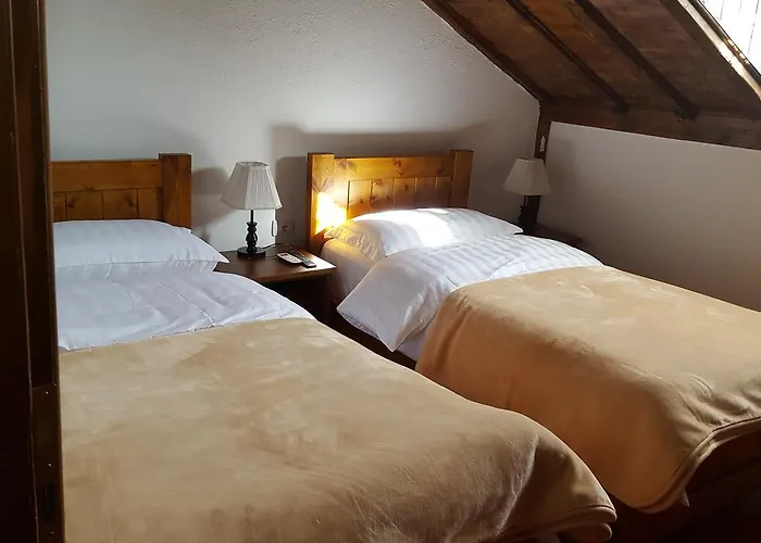 Hotel Bujtina E Bardhe 3*