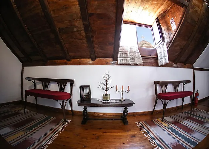 Bujtina E Bardhe 3* Korce