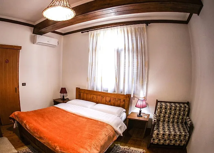 Bujtina E Bardhe 3* Korce